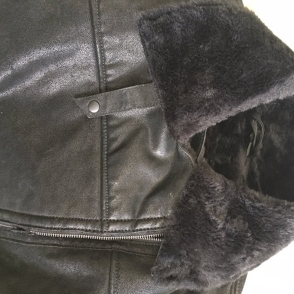 Leather Jacket - Picture 6 of 10